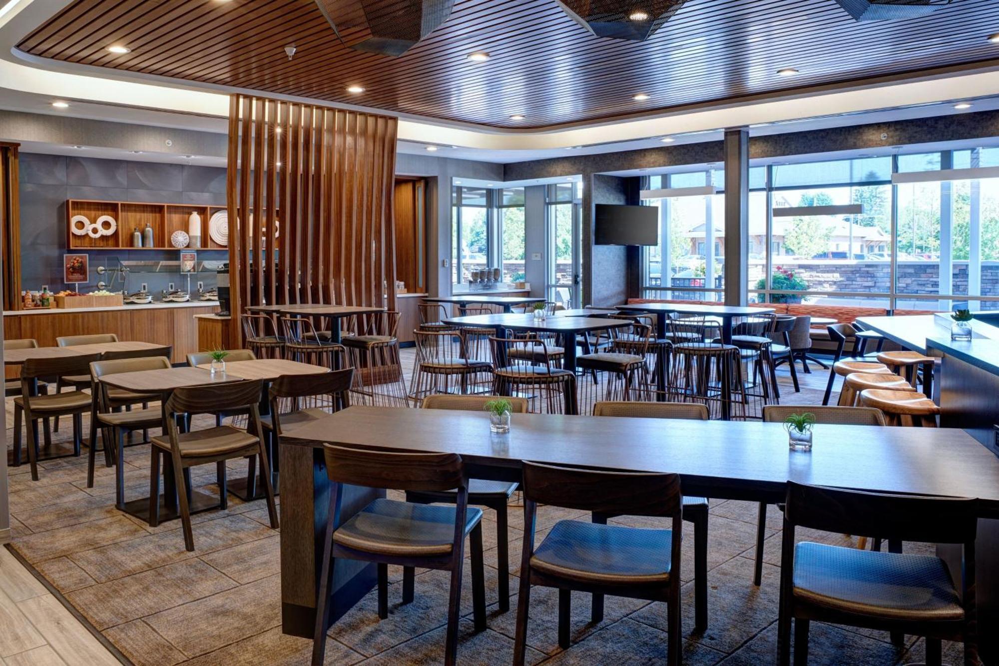 גרנדוויל Springhill Suites By Marriott Grand Rapids West מראה חיצוני תמונה