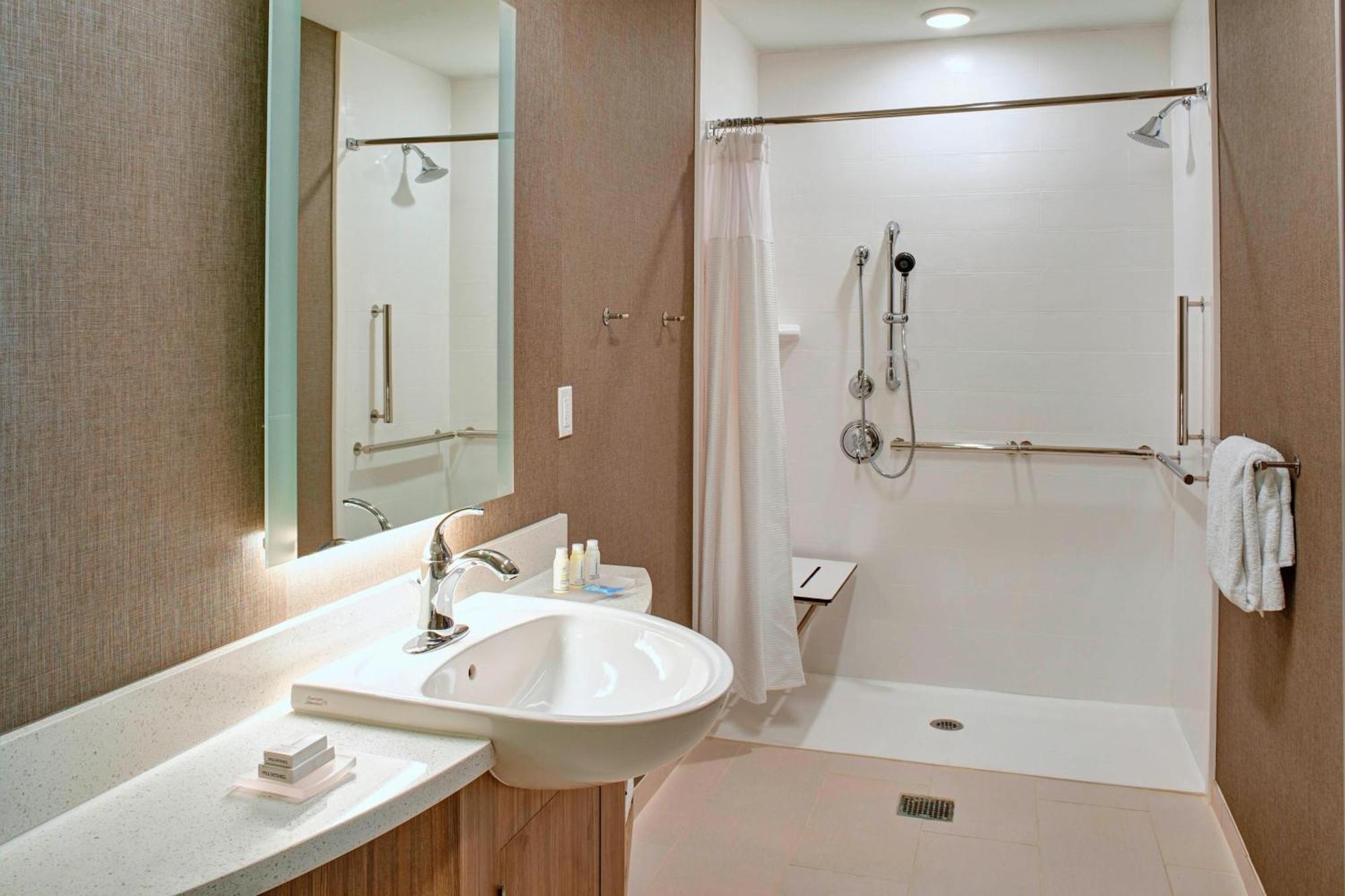 גרנדוויל Springhill Suites By Marriott Grand Rapids West מראה חיצוני תמונה