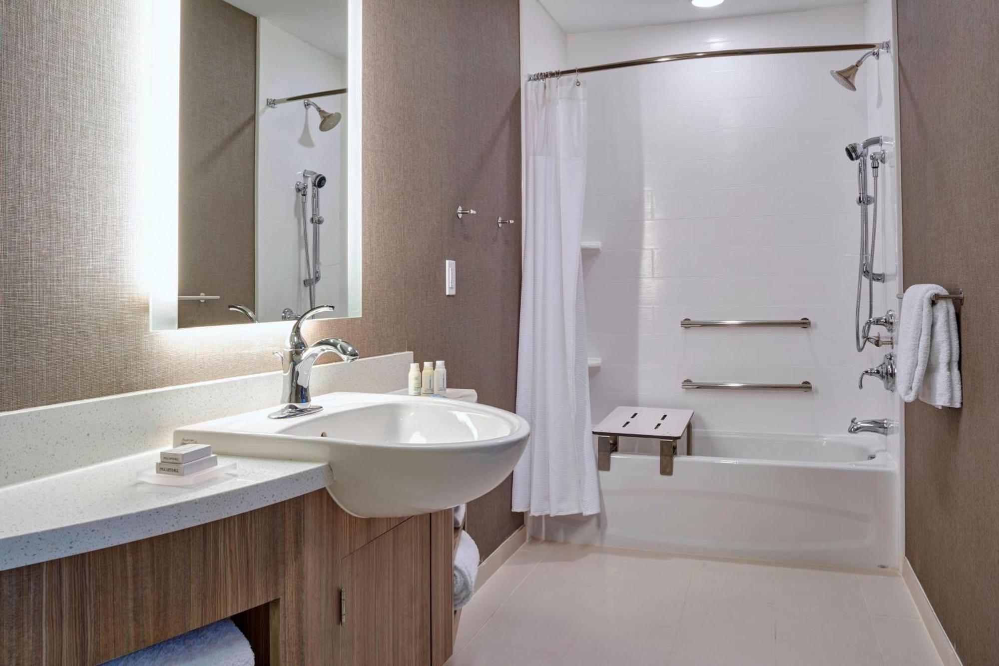 גרנדוויל Springhill Suites By Marriott Grand Rapids West מראה חיצוני תמונה